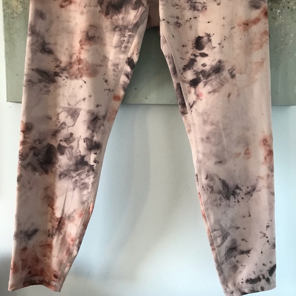 Harmony Balance Yoga Pants (NWT) - Picture 4 of 11